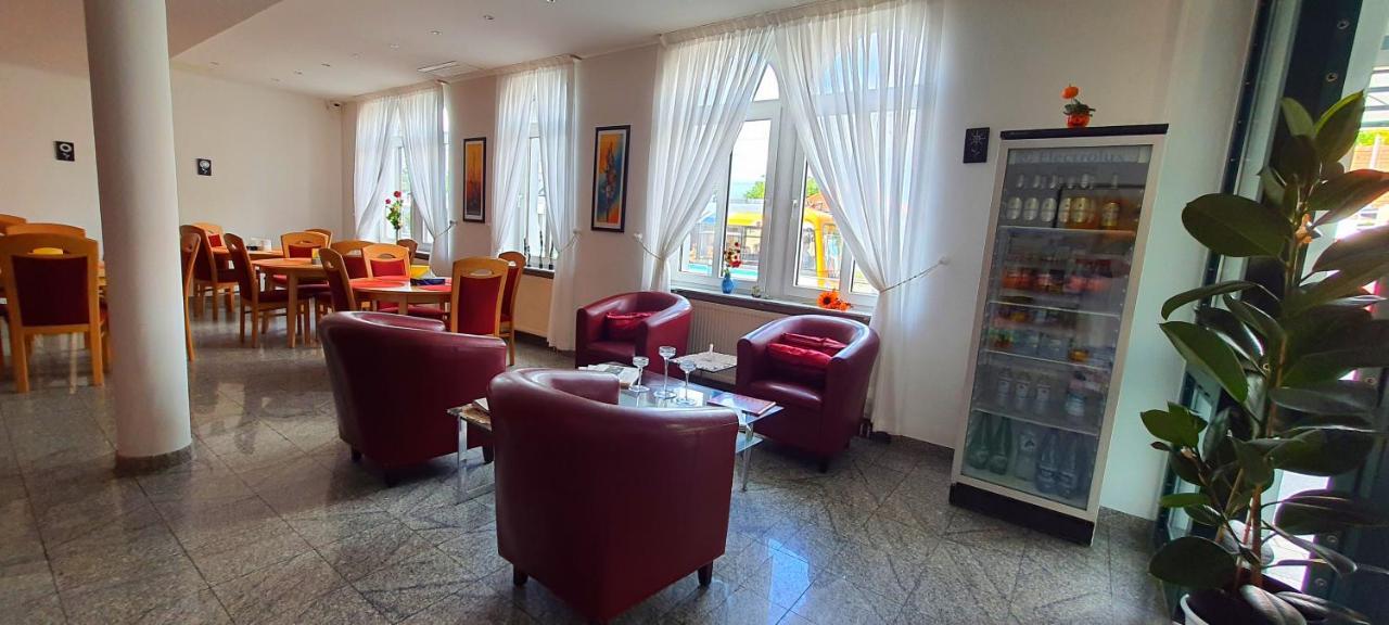 Hotel Deutscher Hof マンハイム エクステリア 写真